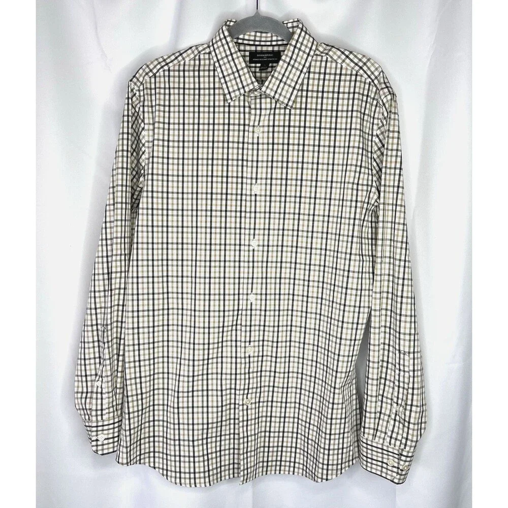 Banana Republic Men's Wrinkle Resistant Athletic Fit Dress Shirt Size Medium